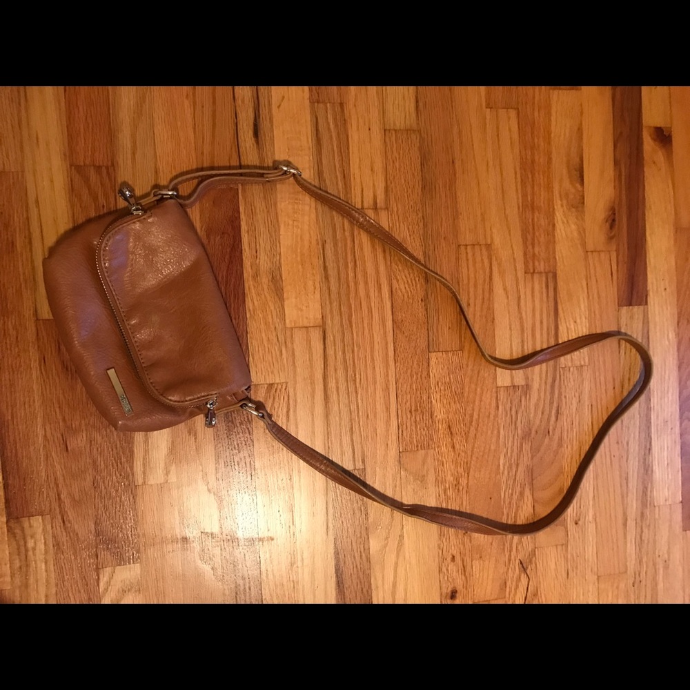 Kennith Cole Reaction hand bag